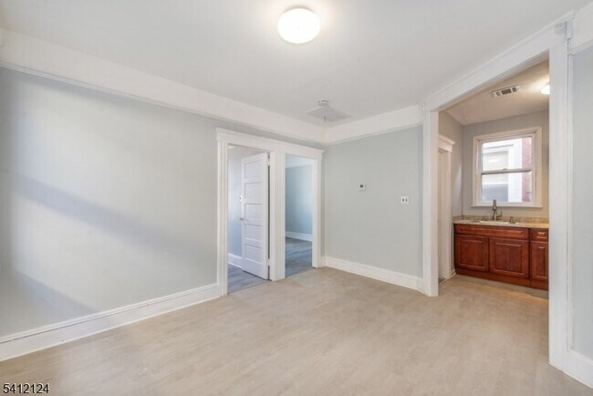 Foto del edificio - 51 Maple St