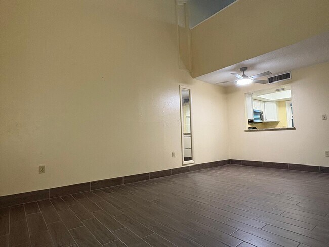 Foto del edificio - 802 Shorewinds Dr