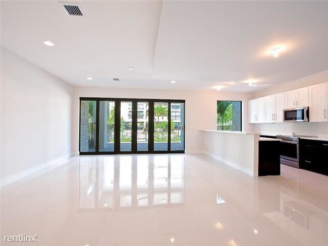 Foto del edificio - 5450 NE 25th Ave