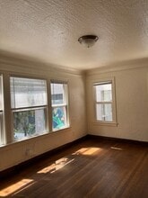 Building Photo - 4541 Brooklyn Ave NE