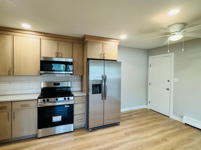 Foto del edificio - 1443 Homestead Rd