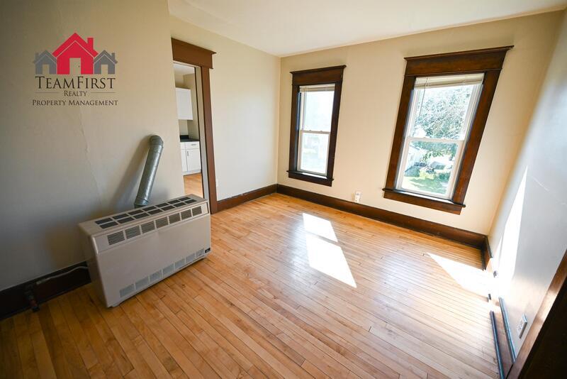 Primary Photo - 205 N Maple St