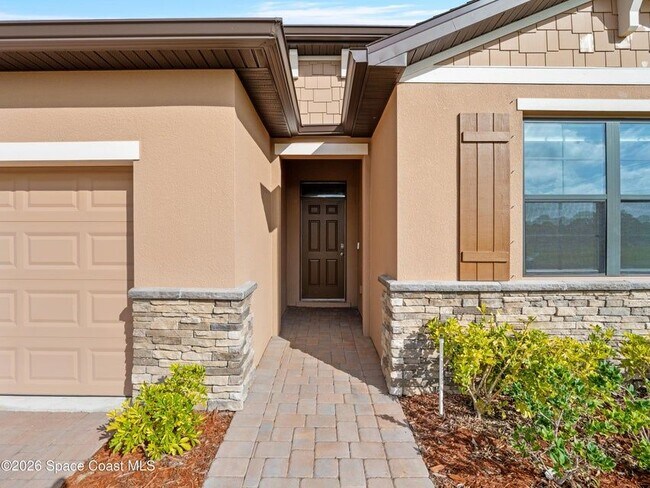 Foto del edificio - 5388 Waterfall Pl