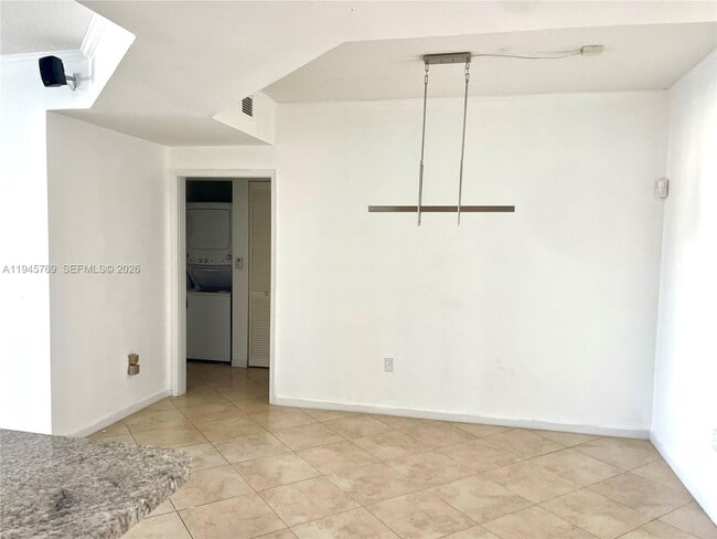 Foto del edificio - 18800 NE 29th Ave