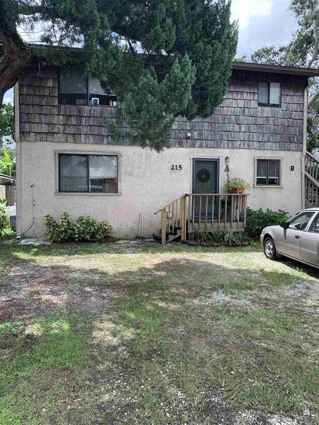 Primary Photo - 215 9th St