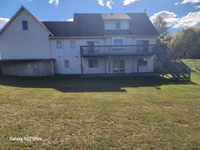 Foto del edificio - 22611 Campbell Rd