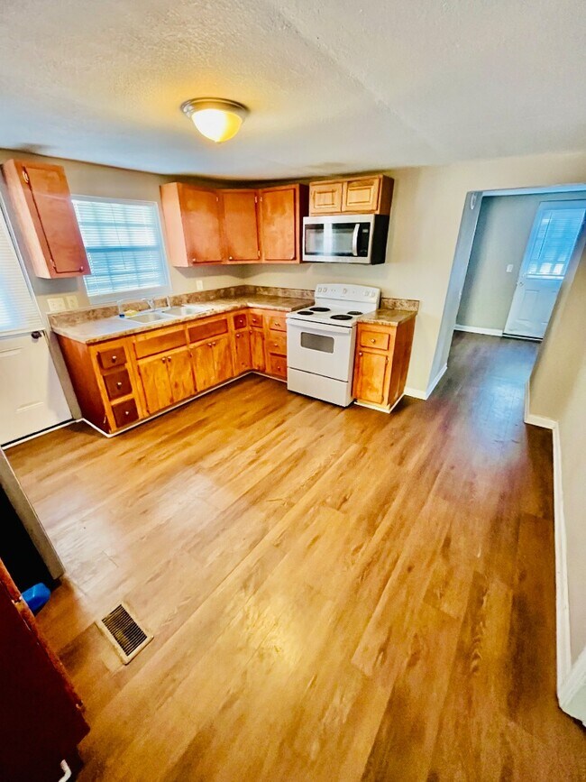 Foto del edificio - 620 N 6th Ave