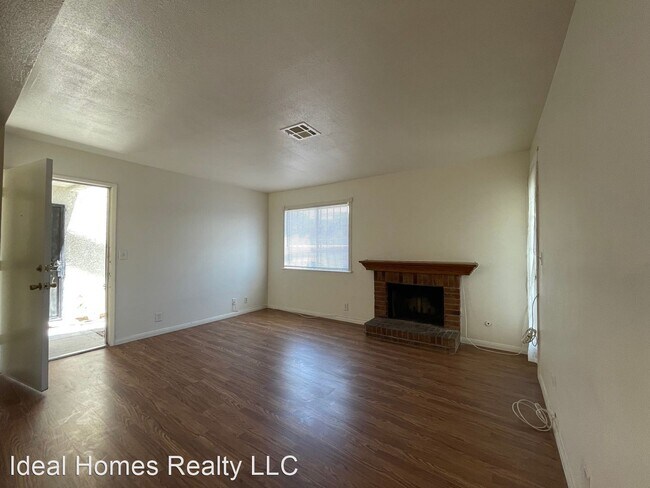 Foto del edificio - 2 br, 2 bath House - 1701 E Katie Ave Unit 79