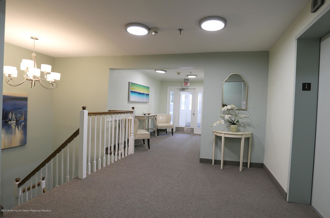 Building Photo - 75 Whitefield Ave