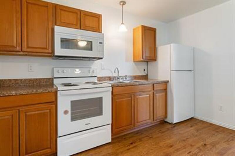 720 Pritchett Ln, Seven Points, TX 75143 Condo for Rent in Seven