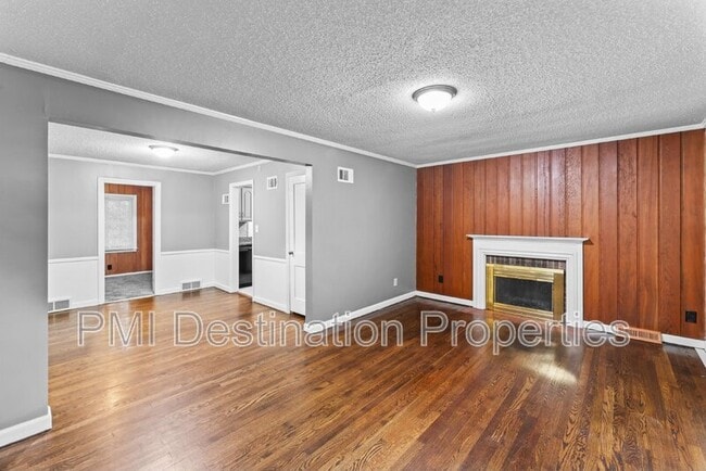 Building Photo - 4907 W 72nd Terrace