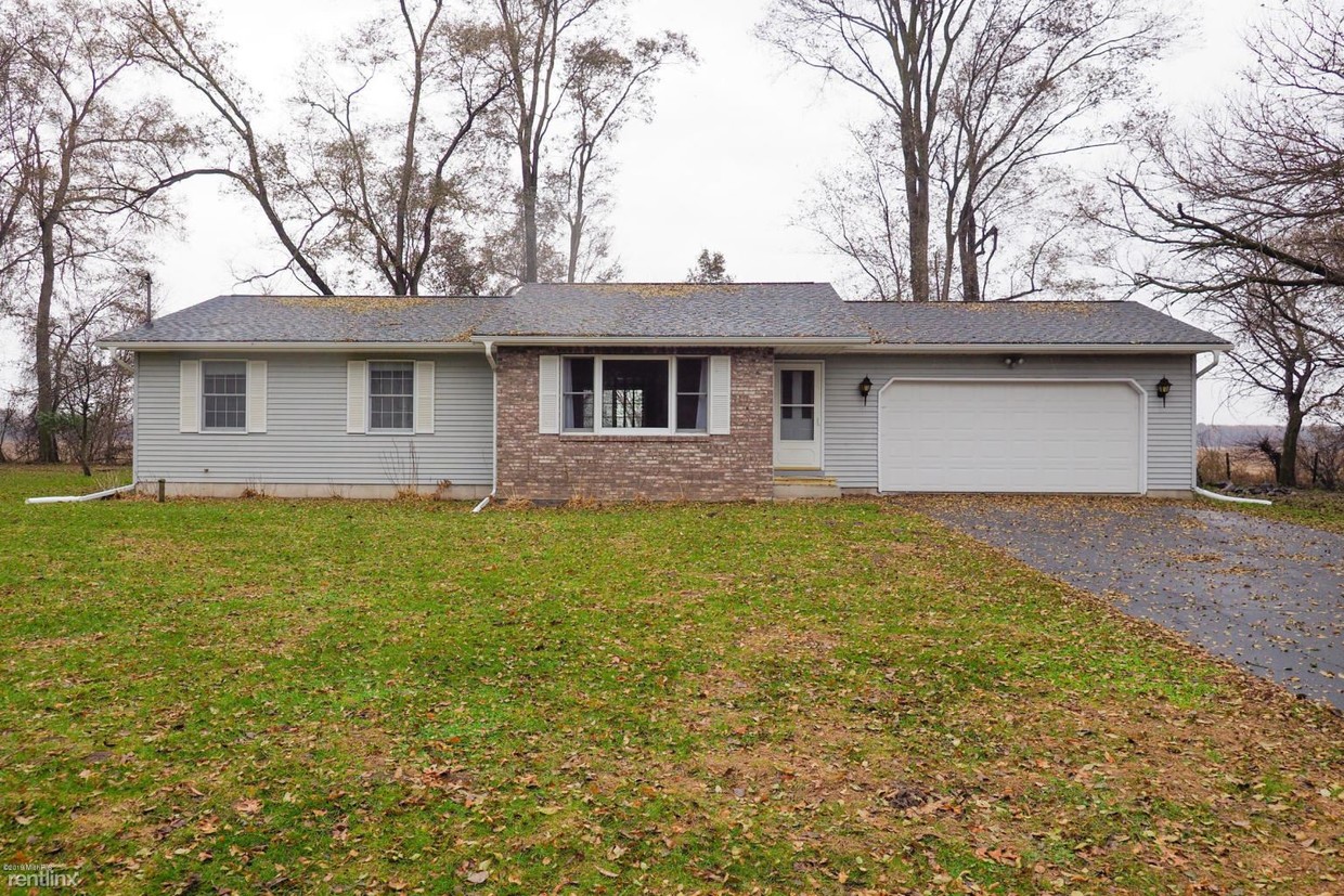 Primary Photo - 3 br, 2 bath House - 18775 Moorepark Rd