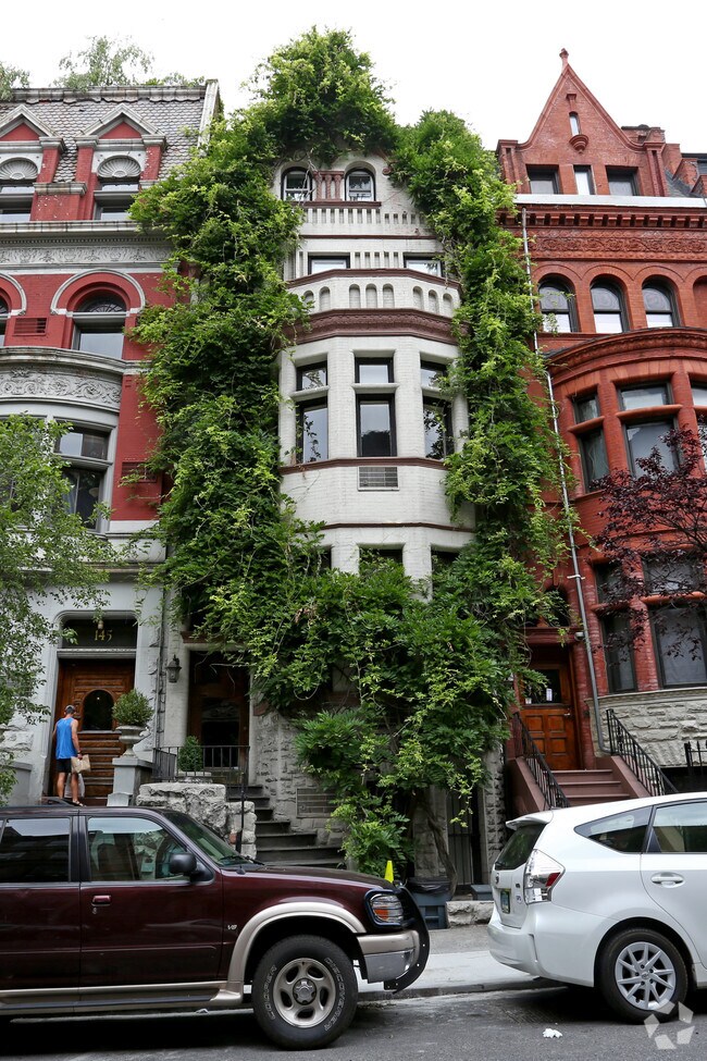 Foto del edificio - 143 W 81st St