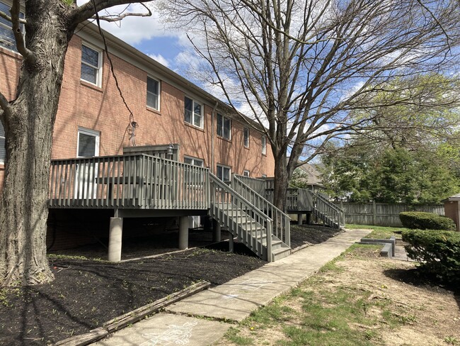 Building Photo - 2915 Zollinger Rd