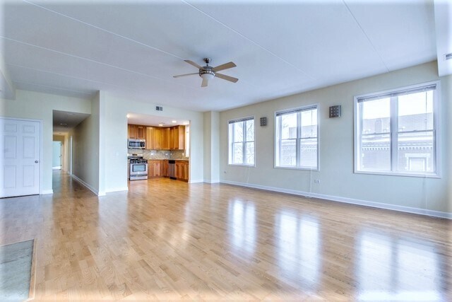 Building Photo - 2602 W Diversey Ave