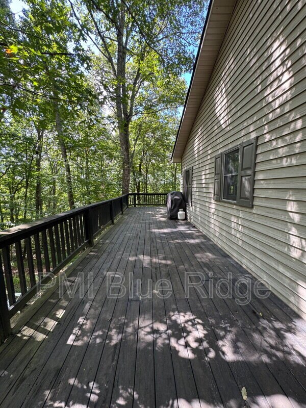 Building Photo - 154 Laurel Haven Rd