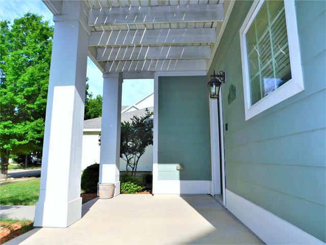 Building Photo - 1941 St.Simons St