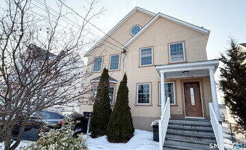 Building Photo - 271 Seaside Ave