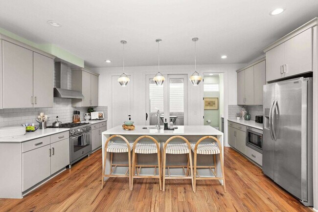 Foto del edificio - 1714 8th Ave S