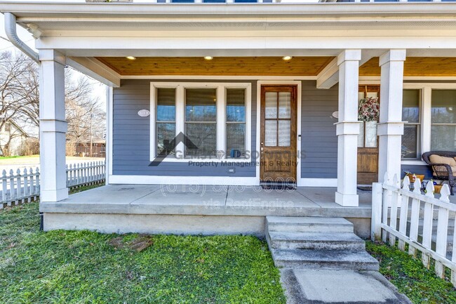 Building Photo - 628 Shelby Ave