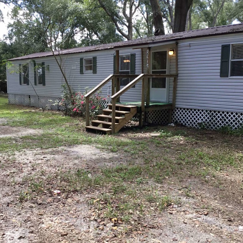 85151 Hurricane Ln, Yulee, FL 32097