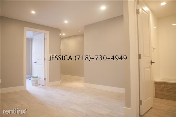 Building Photo - 460 Kosciuszko St