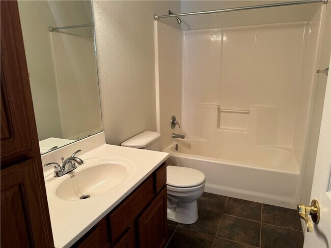 Building Photo - 1209 Sunrise Cir