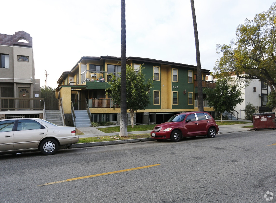 Building Photo - 328 W Lomita Ave