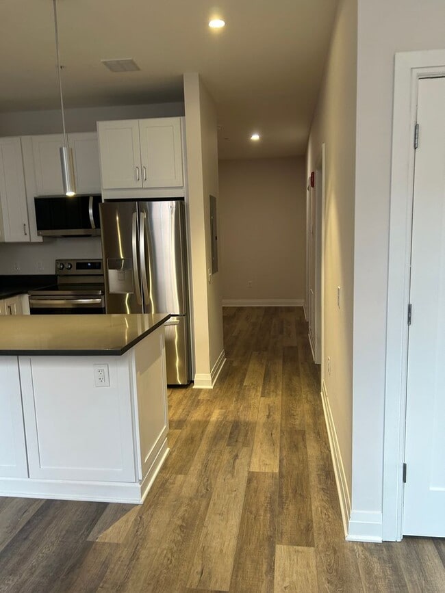 Building Photo - Welcome to Urban Elegance in the Heart of Historic Old City, Philadelphia