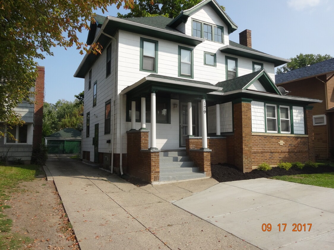 Primary Photo - 179 Niagara Falls Blvd