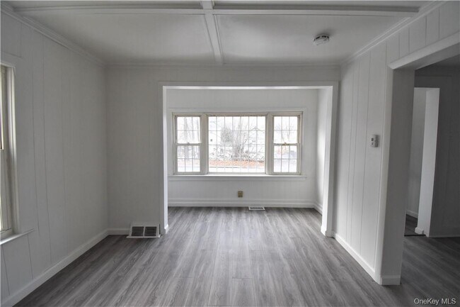 Foto del edificio - 23 Wawayanda Ave