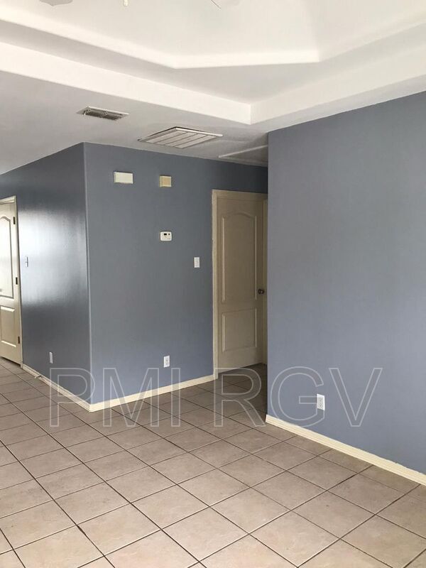 Building Photo - 604 Horizon Peak
