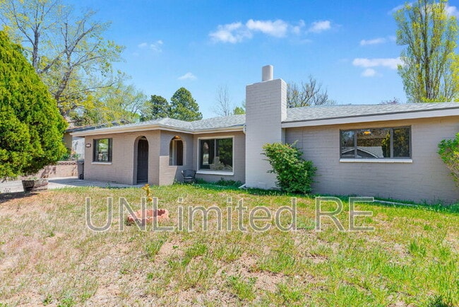 Foto del edificio - 2926 N Steves Blvd