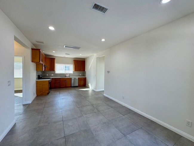 Building Photo - 12TH ST