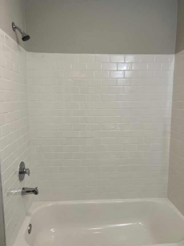 Building Photo - 1302 McAlpine Ave