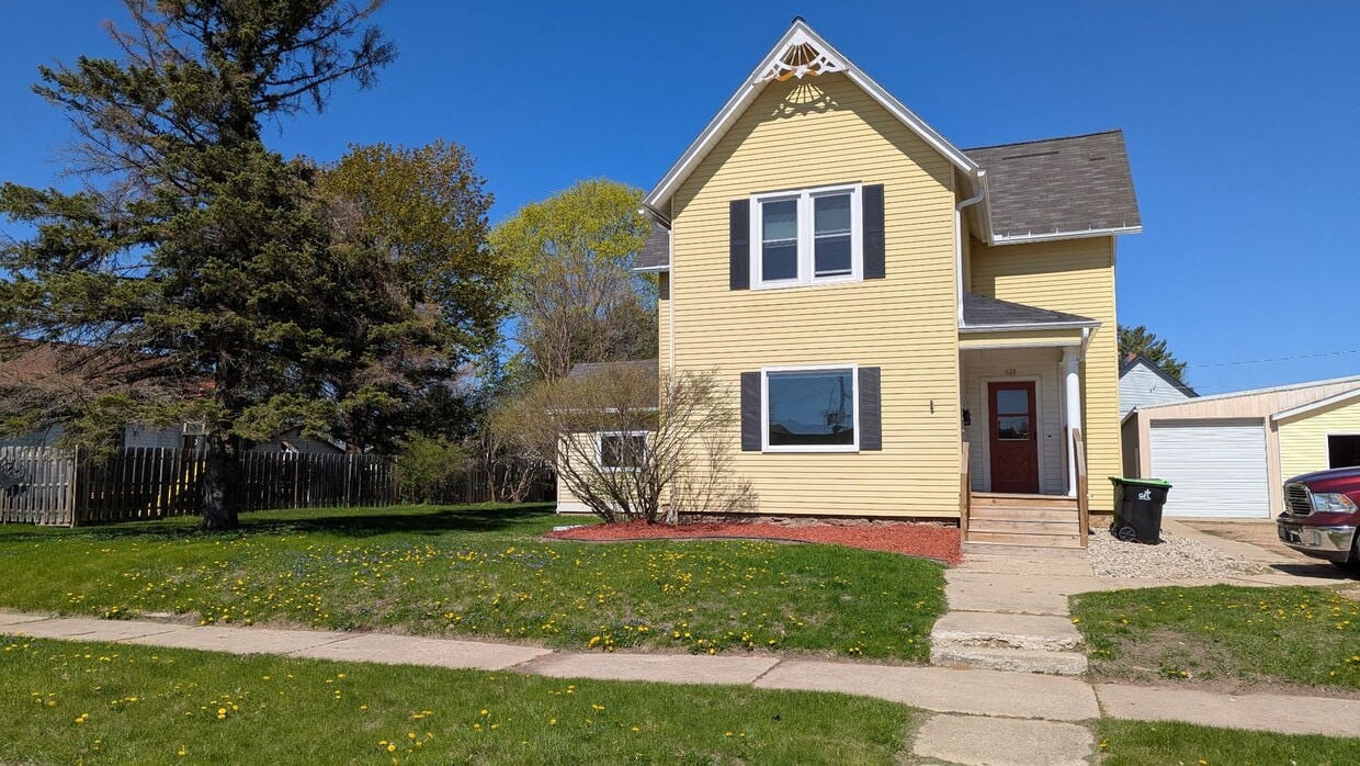 Primary Photo - 248 N Franklin St