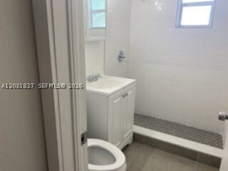 Building Photo - 16932 SW 93rd Ave