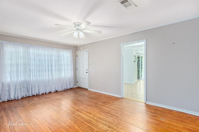 Foto del edificio - "Charming 2-Bedroom Retreat with Spacious ...