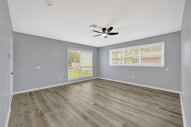 Building Photo - 2131 Counter Point Dr