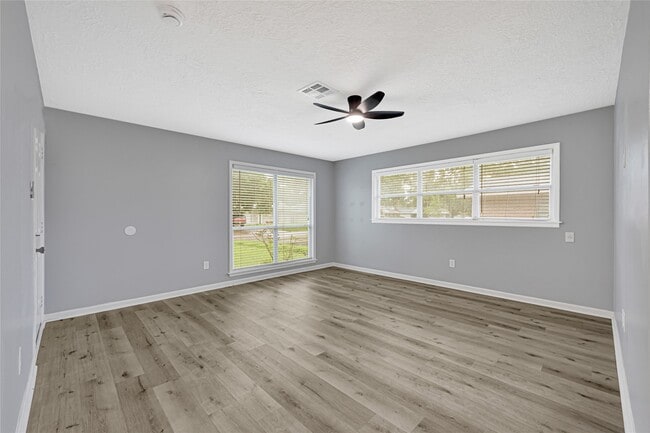 Foto del edificio - 2131 Counter Point Dr