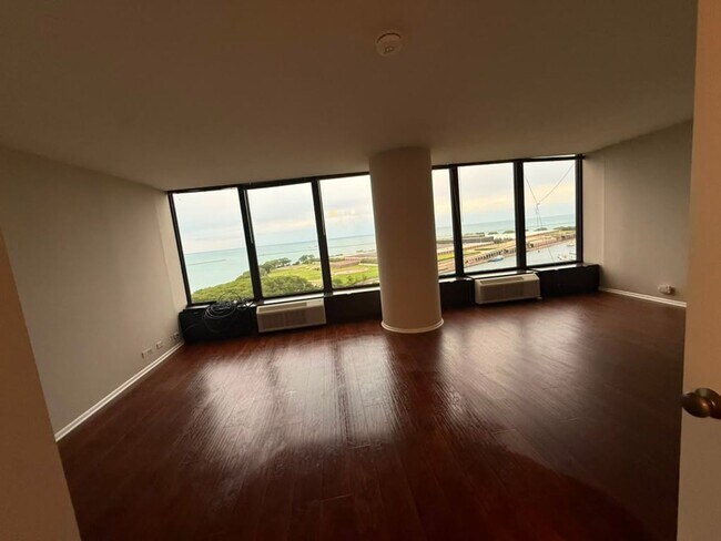 Foto del edificio - 505 N Lake Shore Dr