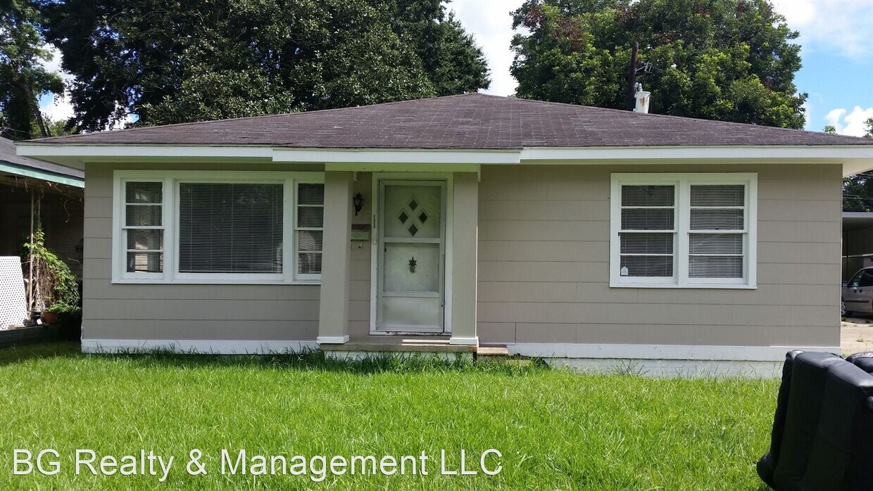 Primary Photo - 3 br, 1.5 bath House - 123 Bellot