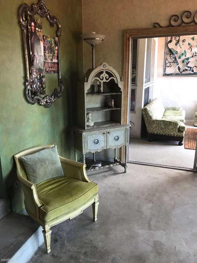 Building Photo - 2 br, 2 bath Condo - 4807 Woodley Avenue 306