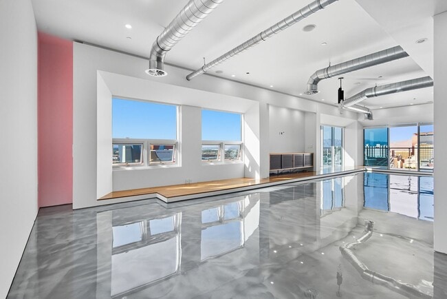 Building Photo - Newport Lofts 1813