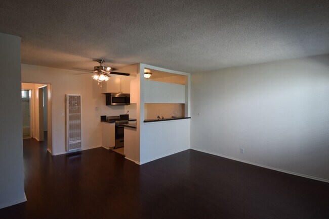 Foto del edificio - 12255 Burbank Blvd
