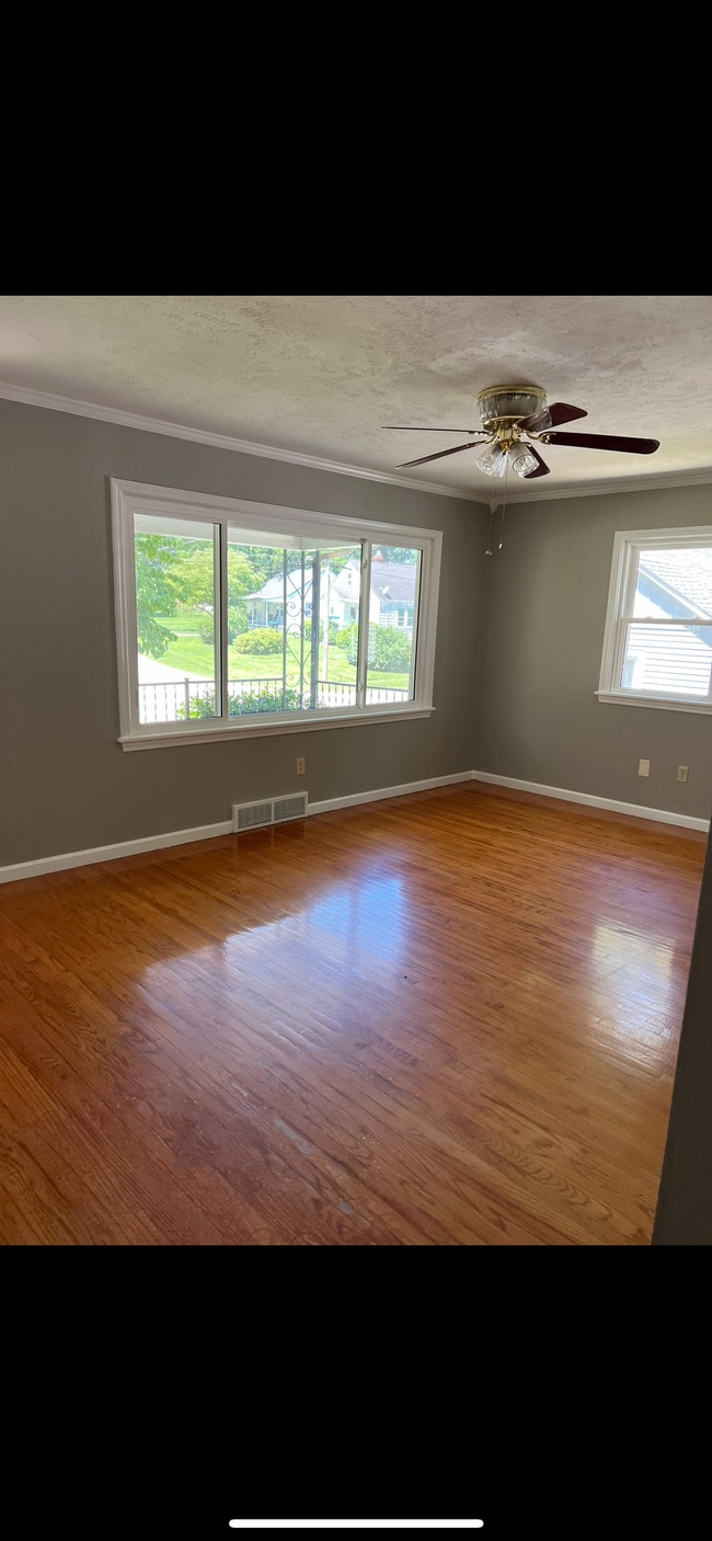 Foto del edificio - 4813 Jean Ave