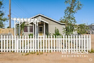 Building Photo - 8310 E University Dr