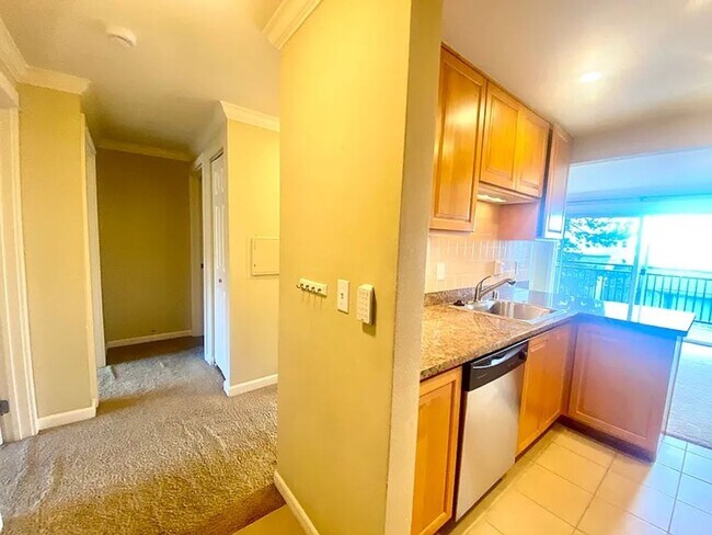 Foto del edificio - Kirkland Condo