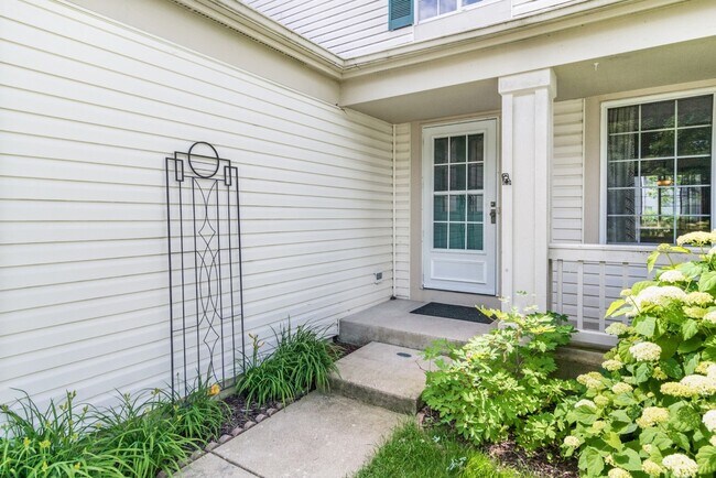Building Photo - 3417 Ohara Terrace