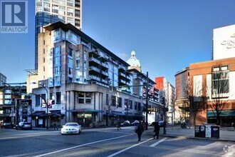 Building Photo - 555-555 Abbott St